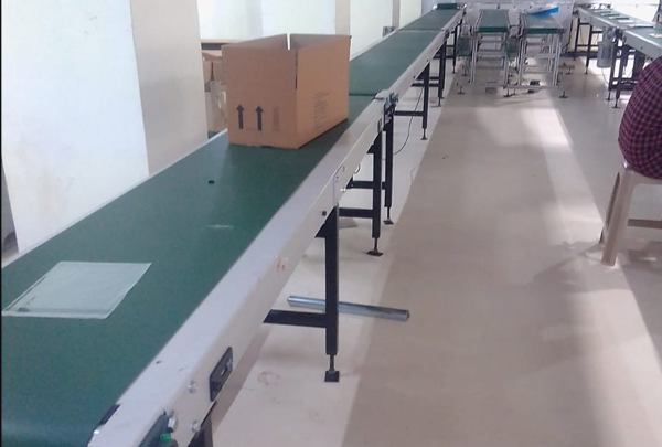 Flat Belt Conveyor Packaging Application