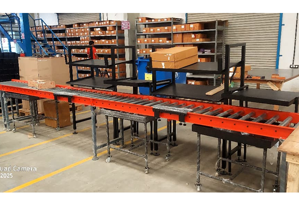 Idle Roller Conveyor Packing Station Application