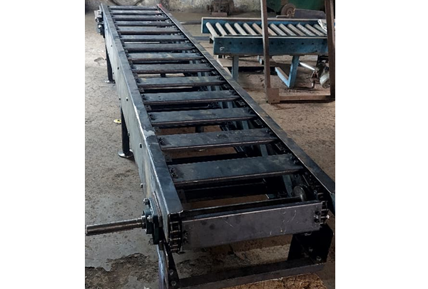 Inclined Slat Conveyor